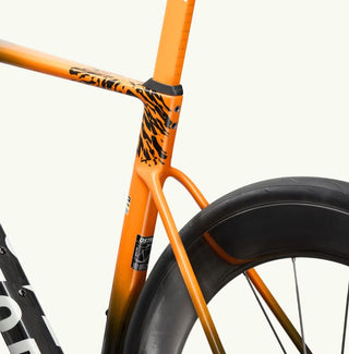 Factor Ostro V.A.M Premium Rolling Chassis Amani